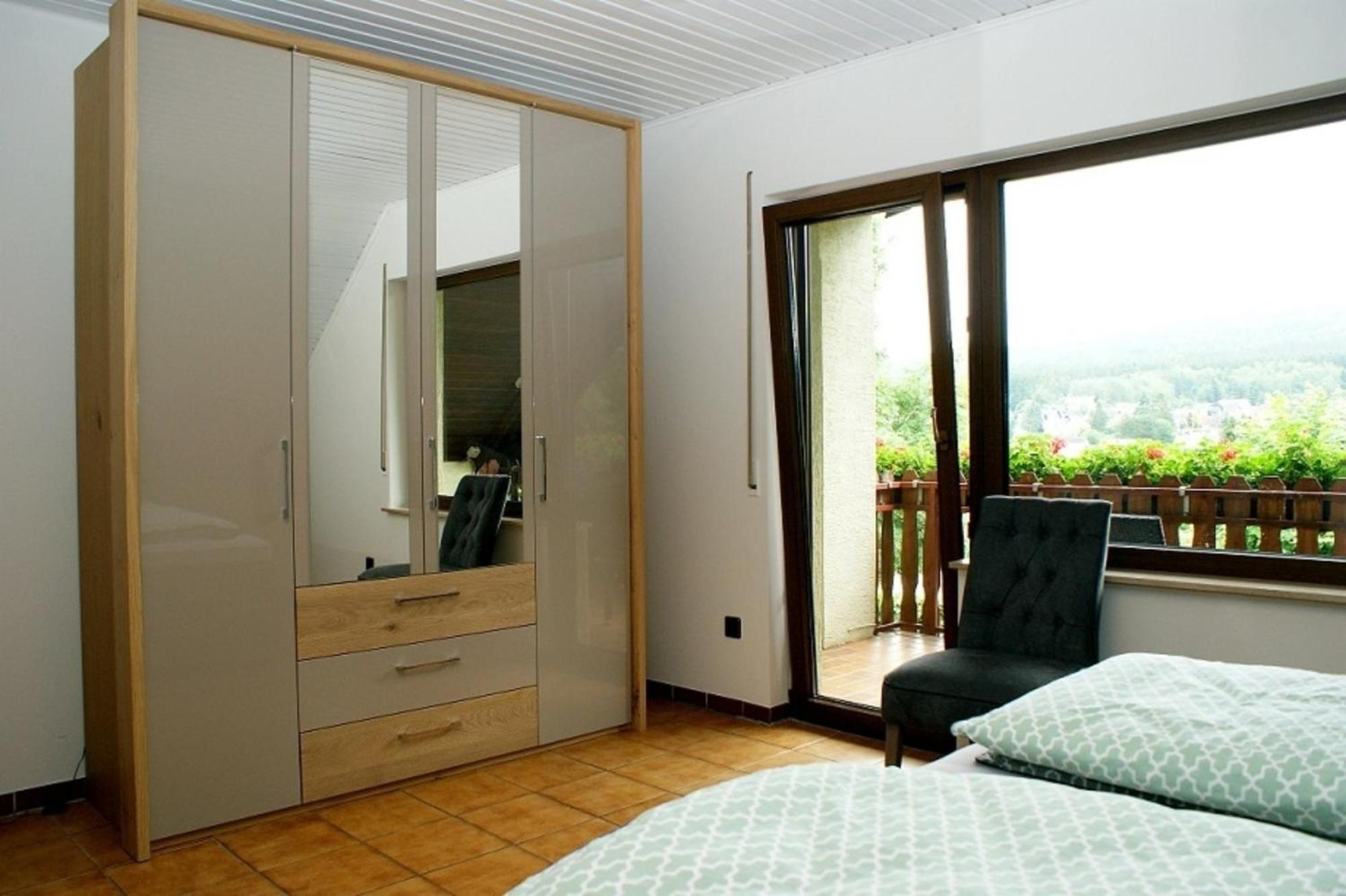 Haus "Zwischen Den Waeldern" Apartman Allenbach Kültér fotó